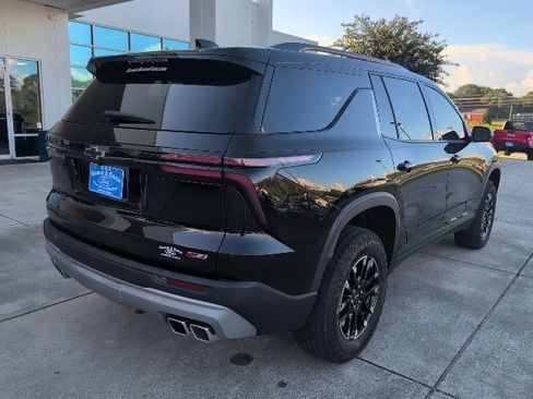 Used 2024 Chevrolet Traverse Z71 w/ LPO, Floor Liner Package image 7