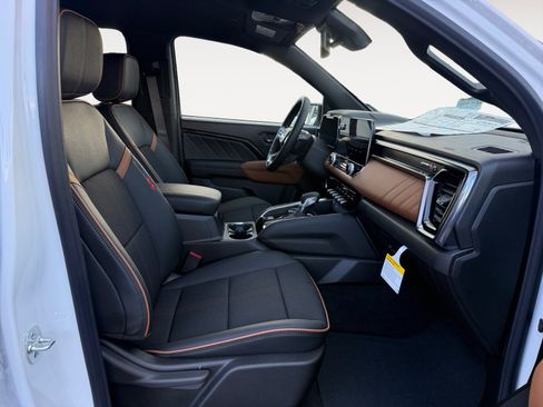 New 2026 GMC Canyon AT4 image 19