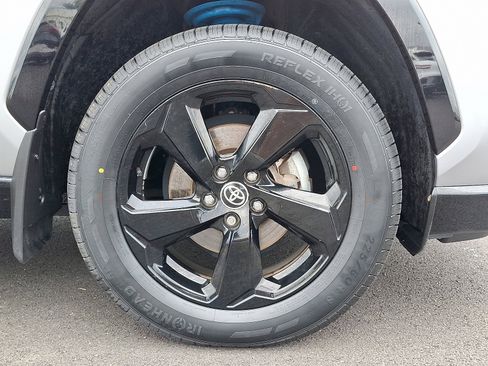 Used 2020 Toyota RAV4 XSE image 8