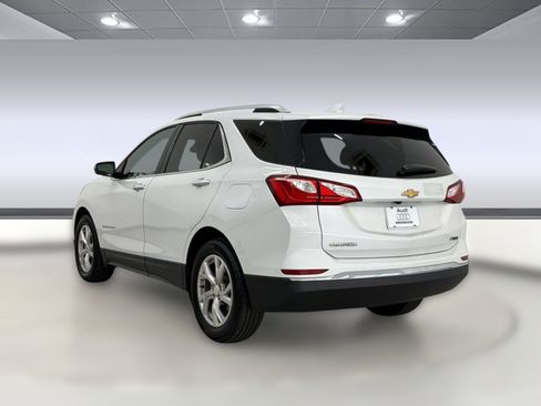 Used 2018 Chevrolet Equinox Premier FWD image 3