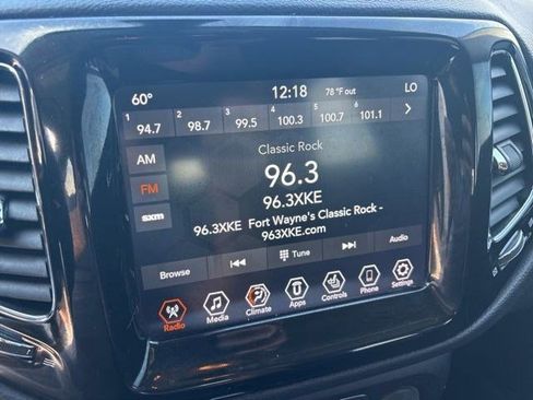 Used 2019 Jeep Compass Limited image 21