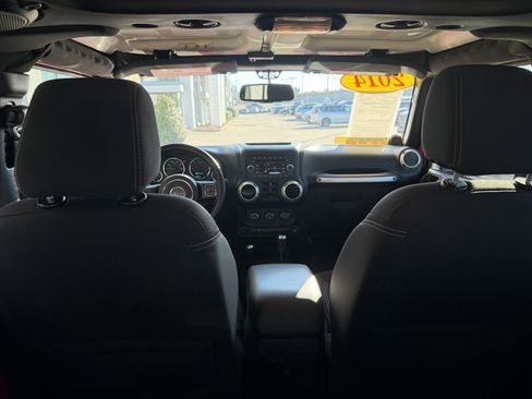 Used 2014 Jeep Wrangler Unlimited Sahara w/ Trailer Tow Group image 11