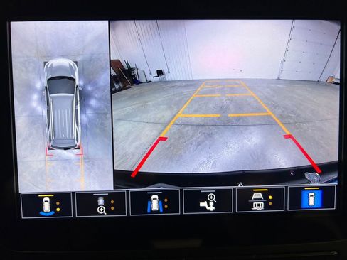 Certified 2023 Chevrolet Equinox RS image 24