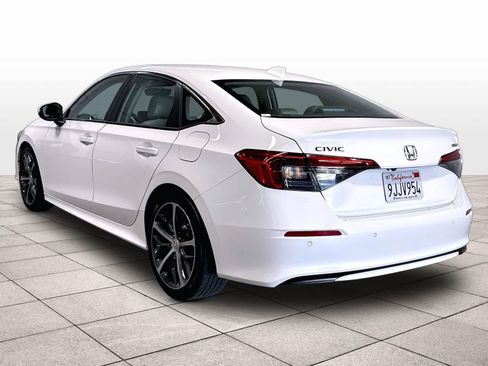 Used 2024 Honda Civic Touring image 13