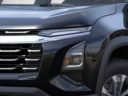 New 2026 Chevrolet Equinox LT FWD image 10