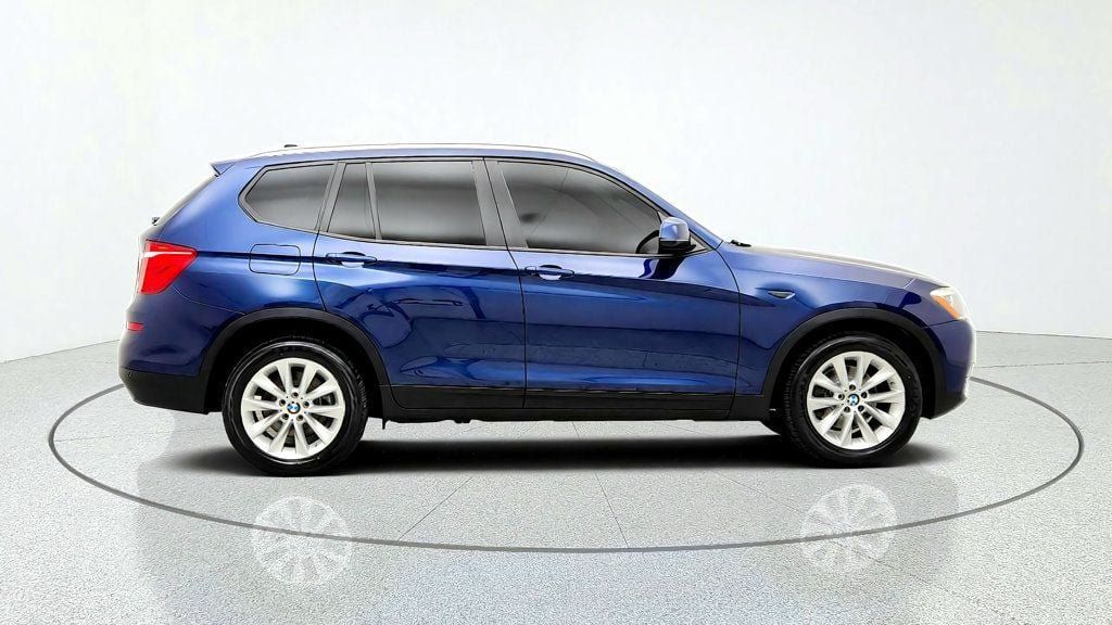 Used 2017 BMW X3 sDrive28i RWD image 4