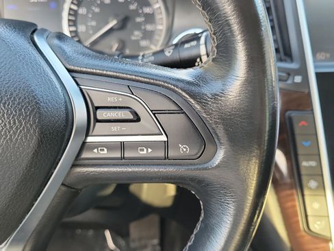 Used 2018 INFINITI Q50 Luxe AWD/4WD image 17