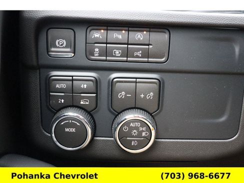 New 2026 Chevrolet Suburban High Country AWD/4WD image 14