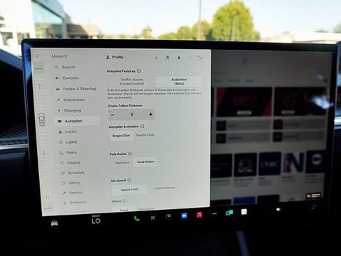 Used 2022 Tesla Model X Plaid AWD/4WD image 32