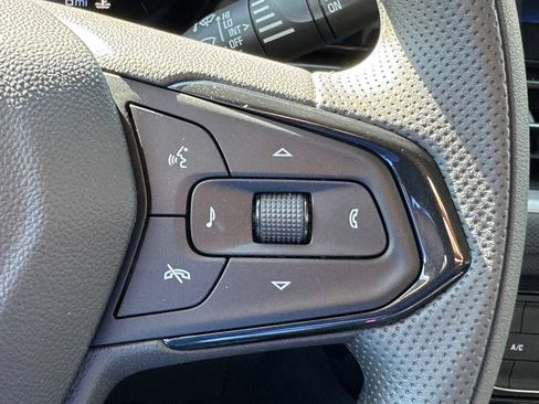 New 2026 Chevrolet TrailBlazer LT w/ Midnight Edition FWD image 19