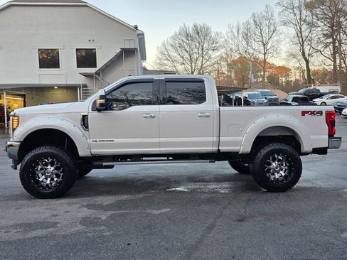 Used 2018 Ford F250 Lariat w/ Lariat Ultimate Package AWD/4WD image 5