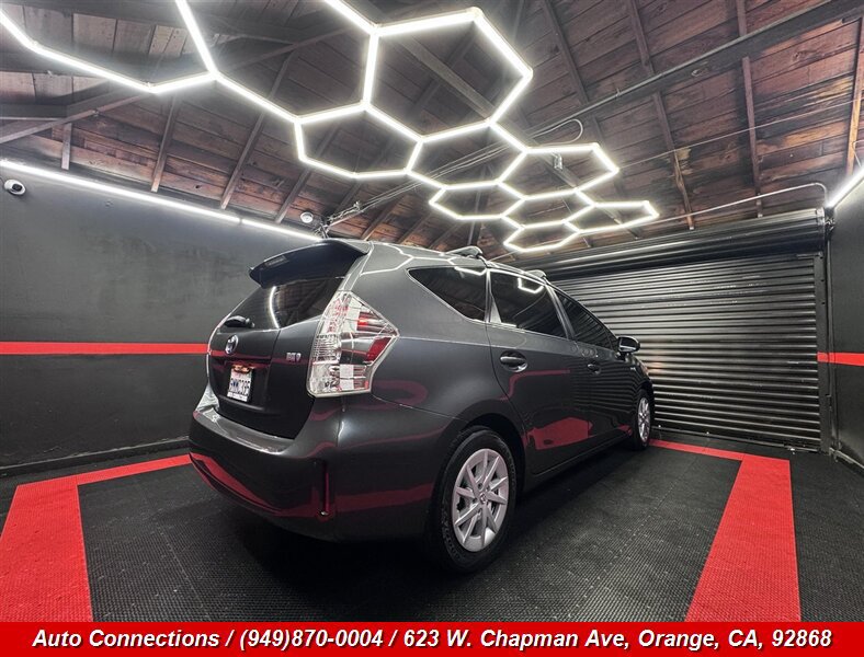 Used 2013 Toyota Prius V Three FWD image 3