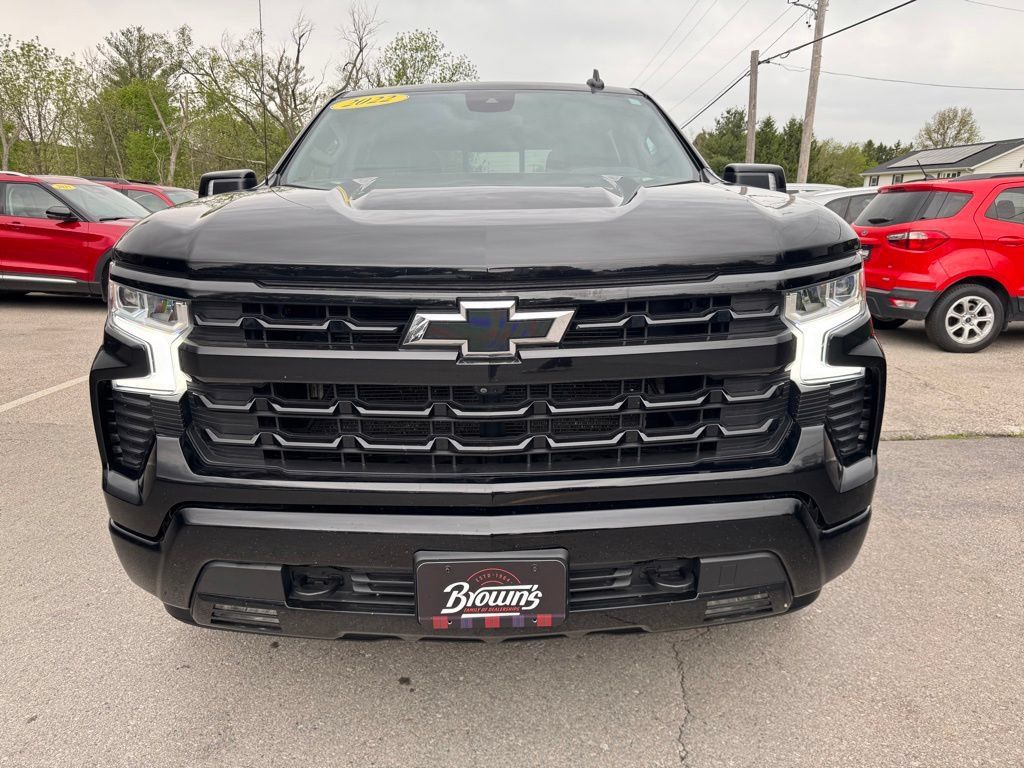 Used 2022 Chevrolet Silverado 1500 RST w/ Convenience Package II AWD/4WD image 2