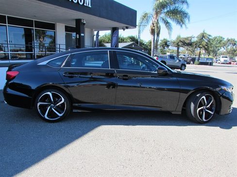 Used 2019 Honda Accord Sport image 8