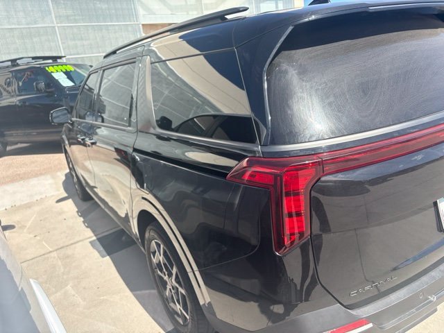 Used 2025 Kia Carnival SX FWD image 9