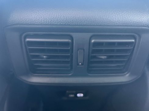 Used 2025 Toyota RAV4 XLE image 25