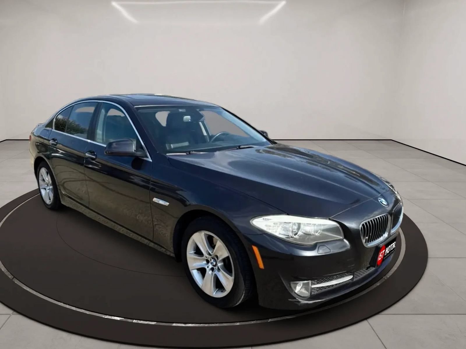 Used 2013 BMW 528i Sedan RWD image 4