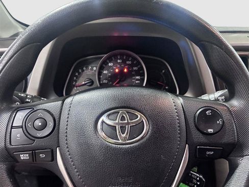 Used 2013 Toyota RAV4 XLE AWD/4WD image 7