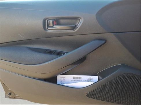 Used 2023 Toyota Corolla LE image 16