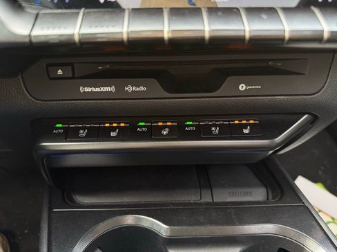 Used 2019 Lexus UX 250h image 14