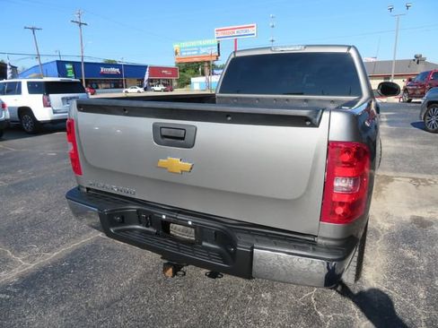 Used 2013 Chevrolet Silverado 1500 W/T RWD image 6