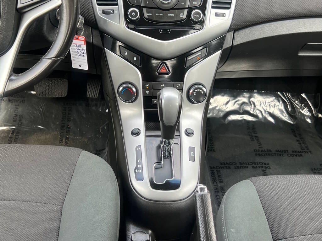 Used 2011 Chevrolet Cruze Eco FWD image 14
