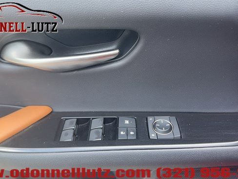 Used 2021 Lexus UX 200 w/ Premium Package FWD image 12