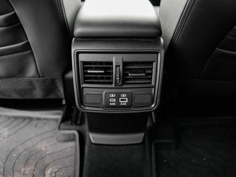 Used 2025 Subaru Forester Premium w/ Convenience Package #1 image 35