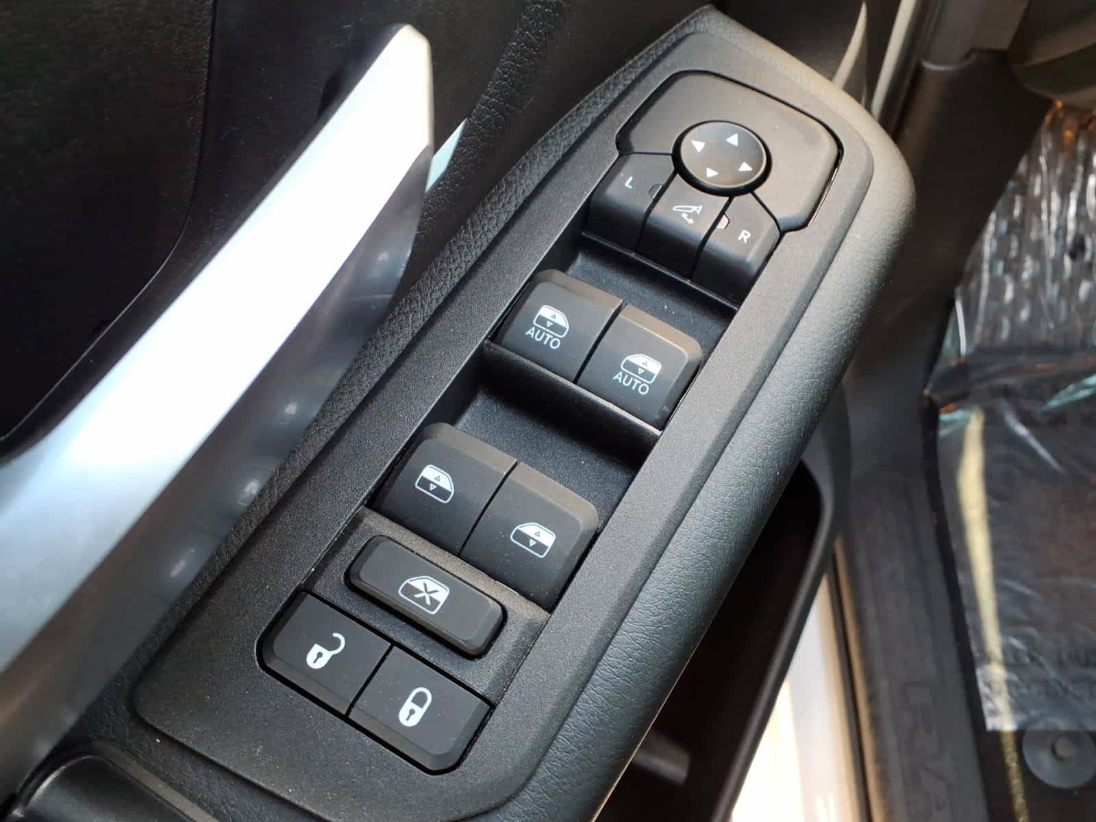 Used 2025 RAM 1500 Big Horn AWD/4WD image 31