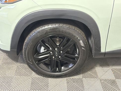 Used 2025 Chevrolet Trax ACTIV w/ Driver Confidence Package image 12