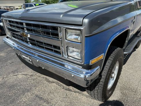 Used 1988 Chevrolet Blazer 4WD image 4