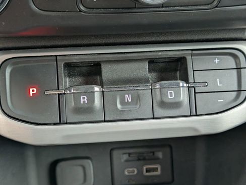 Used 2023 GMC Acadia SLT w/ Elevation Edition FWD image 20