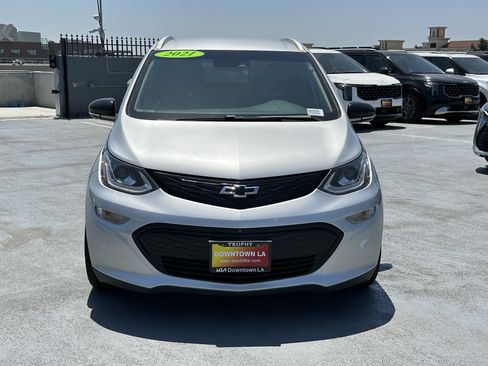 Used 2021 Chevrolet Bolt Premier w/ Infotainment Package FWD image 12