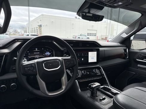 Used 2025 GMC Sierra 1500 Denali w/ Denali Reserve Package image 10