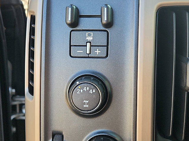 Certified 2018 GMC Sierra 2500 Denali w/ Duramax Plus Package AWD/4WD image 26