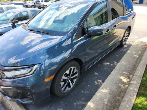 Used 2025 Honda Odyssey EX-L image 7