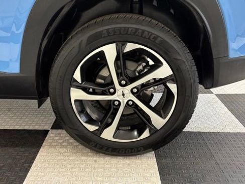 Used 2024 Chevrolet Trax RS w/ Sunroof Package image 10