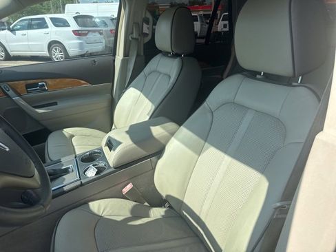 Used 2013 Lincoln MKX FWD image 11