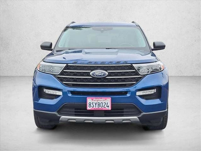 Used 2020 Ford Explorer XLT w/ Equipment Group 202A RWD image 2