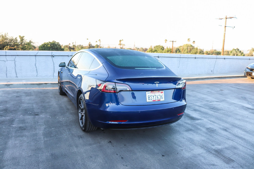 Used 2018 Tesla Model 3 Long Range RWD image 7