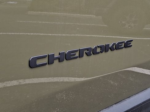 New 2026 Jeep Cherokee Limited AWD/4WD image 17
