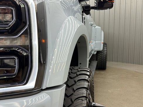 Used 2026 Ford F450 Platinum w/ FX4 Off-Road Package AWD/4WD image 13