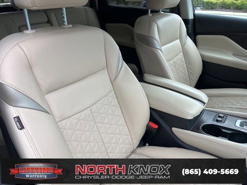 Used 2023 Nissan Murano Platinum w/ Cargo Package image 27