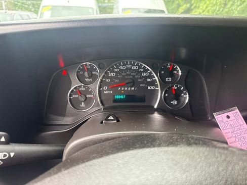 Used 2020 Chevrolet Express 2500 w/ Driver Convenience Package image 26