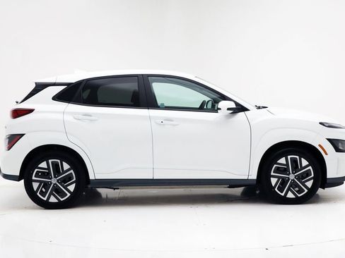 Used 2023 Hyundai Kona SE w/ Cargo Package image 3
