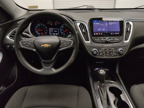 Used 2020 Chevrolet Malibu LT FWD image 22