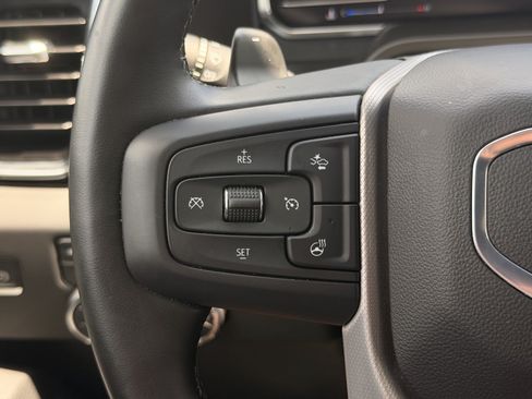 Used 2025 GMC Sierra 1500 Denali w/ Technology Package AWD/4WD image 19