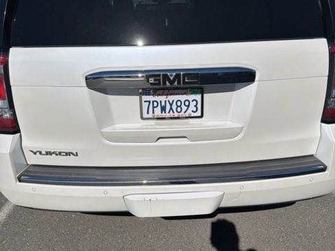 Used 2016 GMC Yukon Denali w/ Open Road Package AWD/4WD image 7