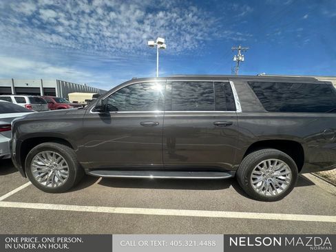 Used 2019 GMC Yukon XL SLT image 5
