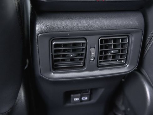 Certified 2025 Toyota RAV4 XSE AWD/4WD image 31
